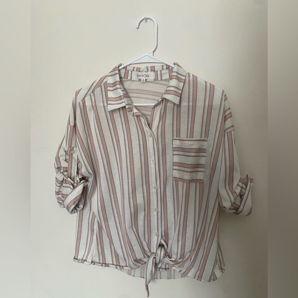 Eden & Olivia white shirt with pink and gray stripes
